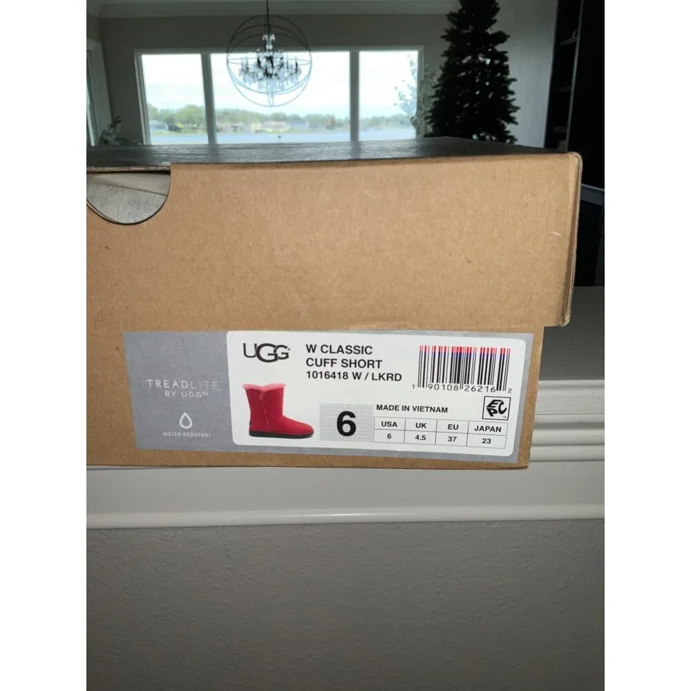 UGG Australia size 6 Classic Cuff Short Boot in RED NEW in Box Women's - Picture 10 of 11